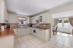 Photo 16- click for photo gallery